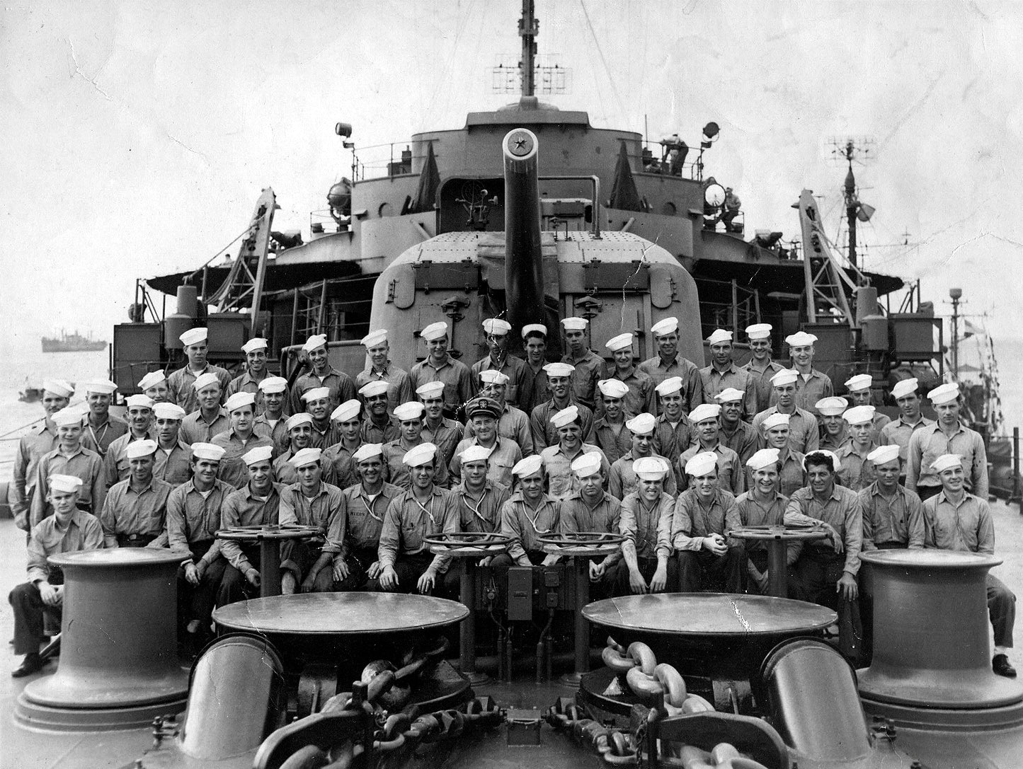 Uss Sierra, Ad 18, Wwii Crew
