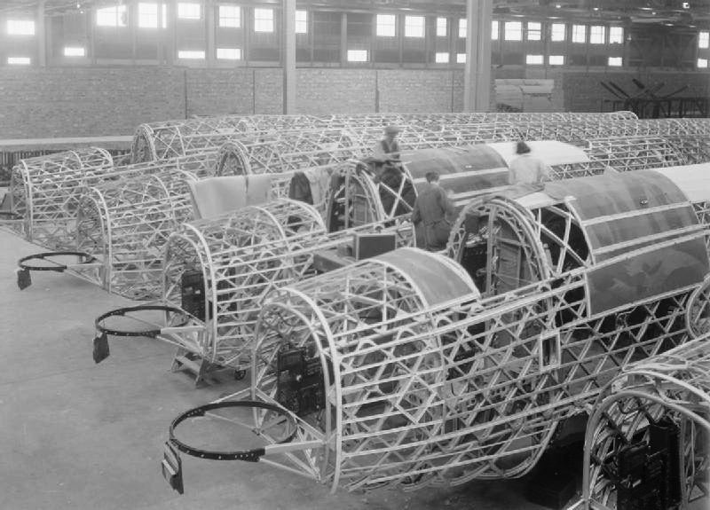 Wellingtons Under Construction Wwii Iwm Ch 5980